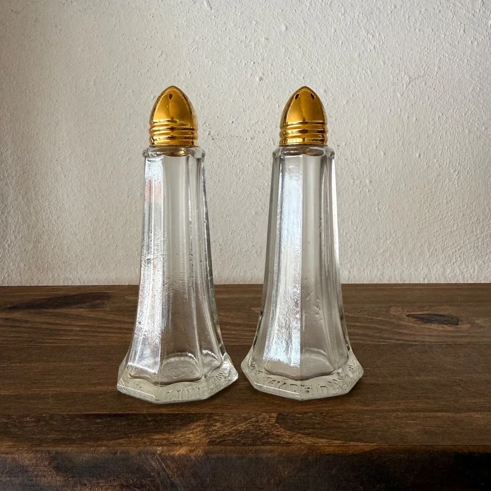 Vintage‎ Traex Dripcut Glass Salt Pepper Shakers Made In Taiwan Clear Restaurant